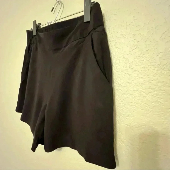 Nine West dressy black shorts with pockets size small RN73277 - Picture 8 of 9